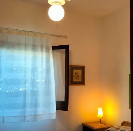 Anita Giardini Naxos